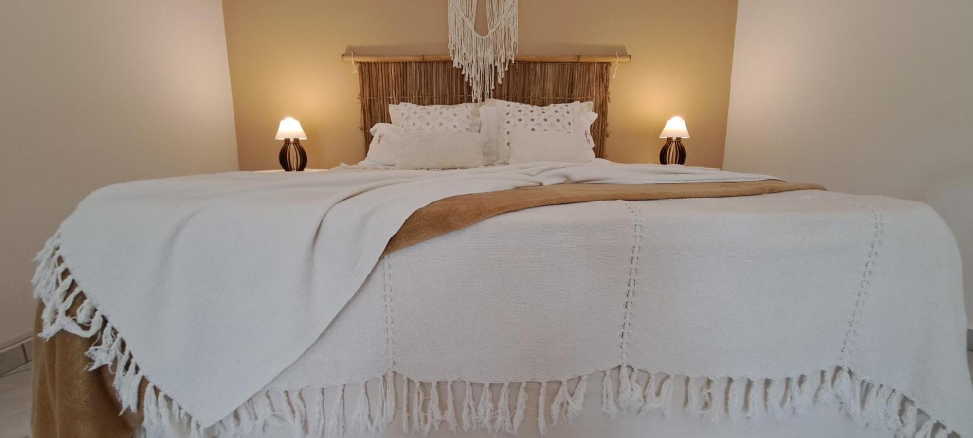 Deluxe Queen Suite